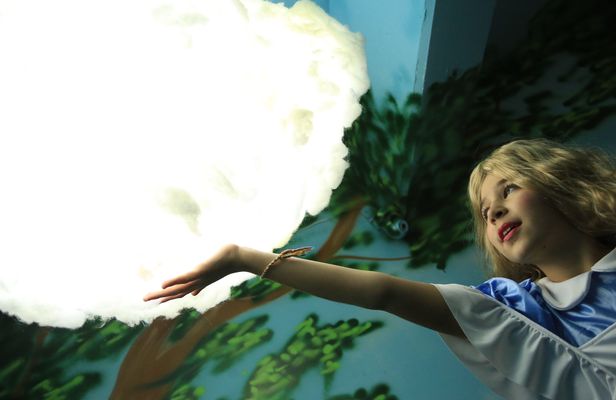 Alice in Wonderland escape room game in Philadelphia