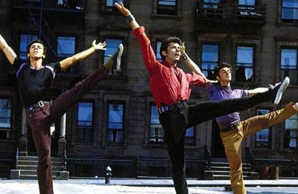 Guided Broadway tour from Upper West Side to Central Park
