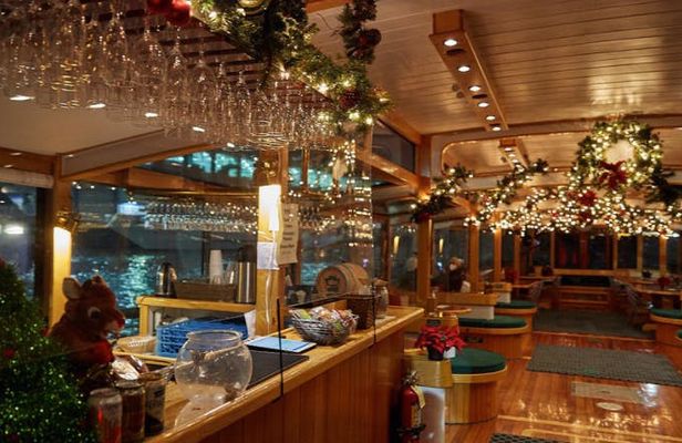 Cocoa & Carols holiday cruise in New York