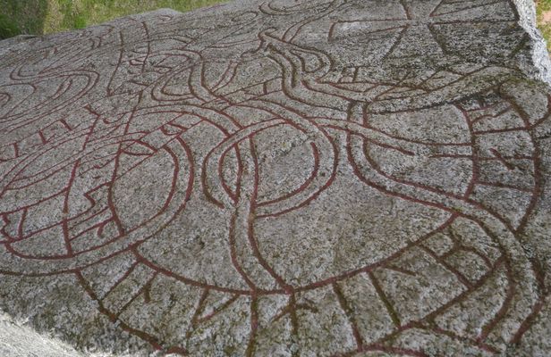 Uppsala walking tour to the runestones