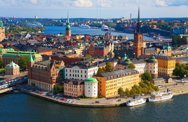 Self guided tour with interactive city game of Stockholm