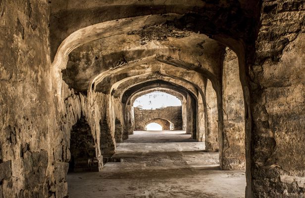 Golconda Fort and Qutb Shahi Tombs half-day tour in Hyderabad