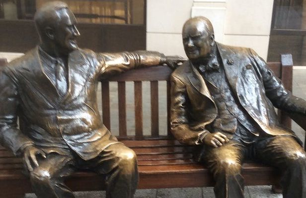 Sir Winston Churchill private walking tour and War Rooms