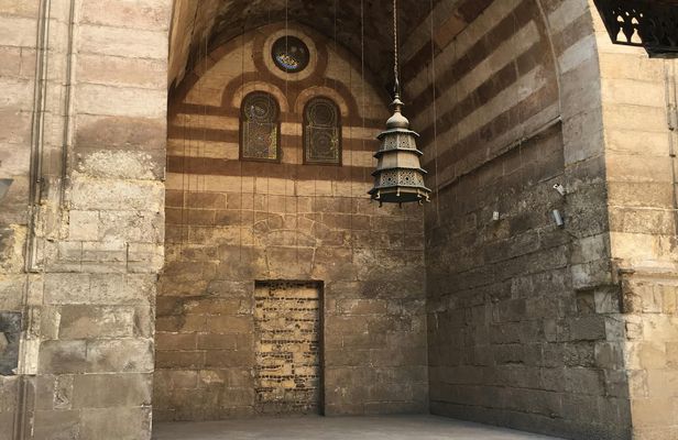 Historic Cairo tour with Al-Muizz Street, Al-Azhar Mosque and Khan El Khalil Bazar