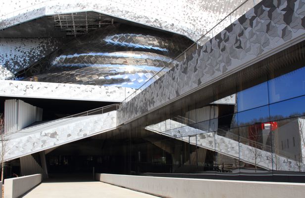 Private guided tour in the scientific district of Paris