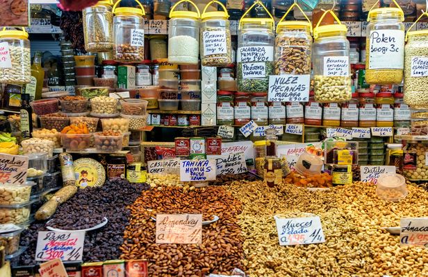 Malaga Market Tapas & Drinks Tour with a Local