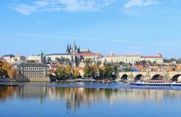 Panoramic Vltava river cruise in Prague
