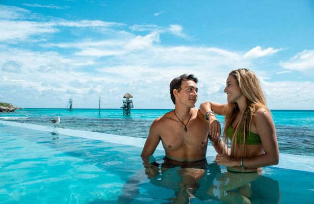 Isla Mujeres Dolphin Royal Swim Ticket
