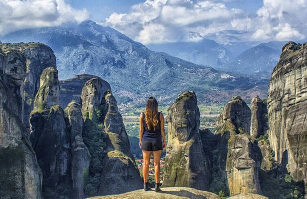 Meteora Monasteries full-day tour from Thessaloniki with local guide