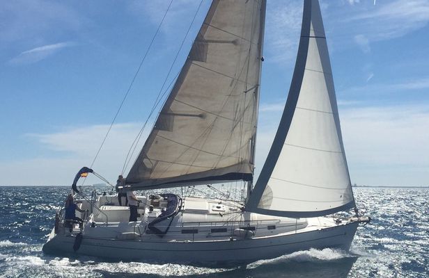 Exclusive Private Sailing Boat Cruise with Open Bar and Snacks