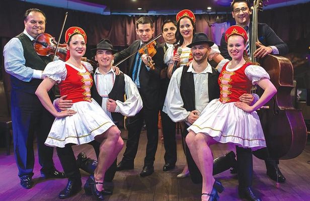 4 Course Dinner cruise with Operetta and Folk show