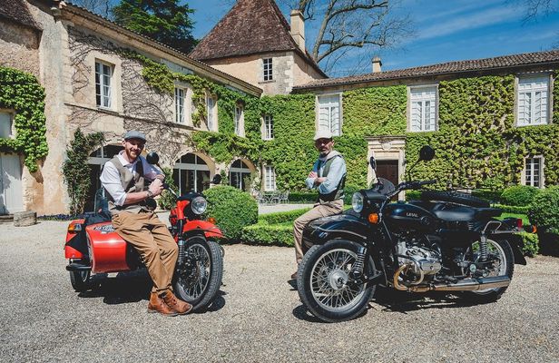 Full day tour of the Bordeaux vineyards in a sidecar