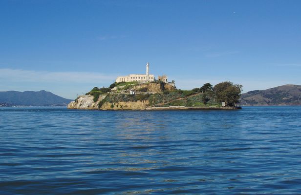Alcatraz tickets and San Francisco's streets bike tour