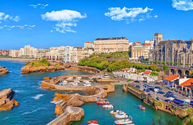 Biarritz, Saint Jean de Luz and San Sebastian day trip from Bilbao