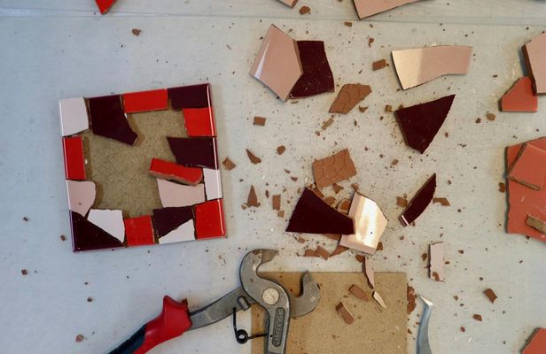Feel like Gaudí: Barcelona mosaic workshop with guided city tour
