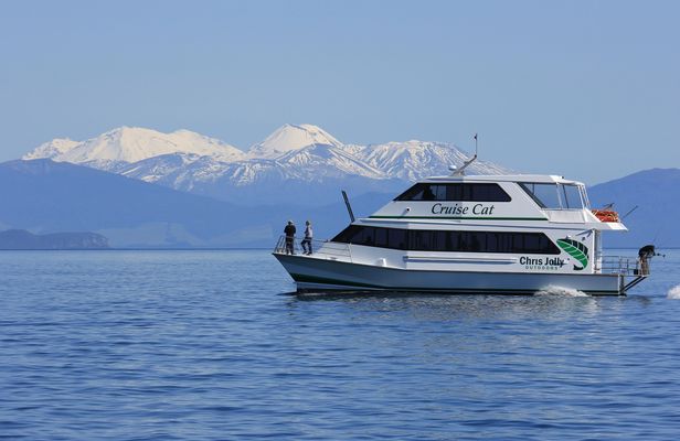 Scenic Cruise to the Ngātoroirangi Māori rock carvings with live fishing demonstration