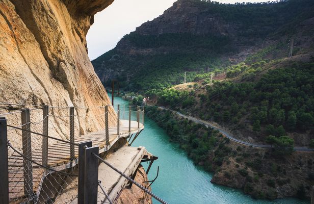 Caminito del Rey guided tour with shuttle bus from El Chorro