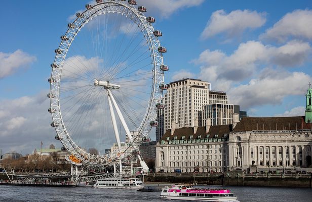 Eye on the Thames river cruise
