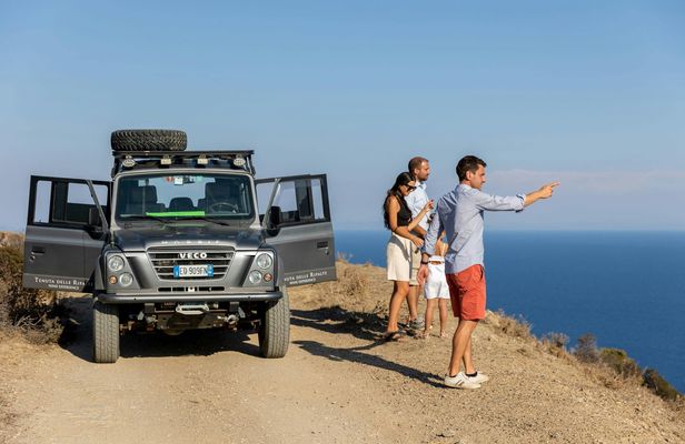 Family Jeep tour at Ripalte