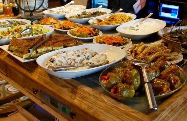 Gourmet Tour and Landmark Exploration in Izmir