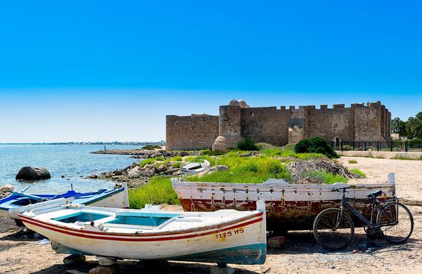Half-day boat tour with lunch from Hammamet and Nabeul