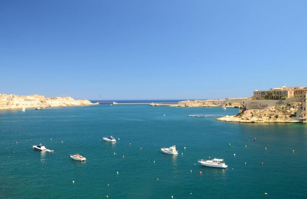 Half-day harbour cruise in Malta