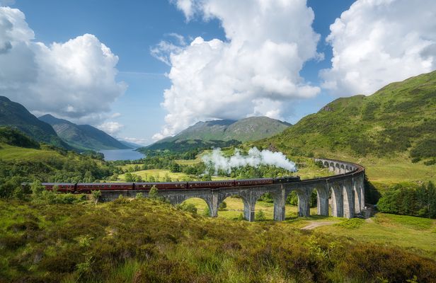 Glenfinnan, Fort William and Glencoe Adventure from Edinburgh