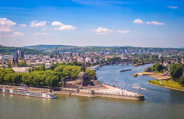 Self guided tour with interactive city game of Koblenz
