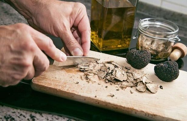 Truffle Hunting and Culinary Celebration Tour from Heraklion