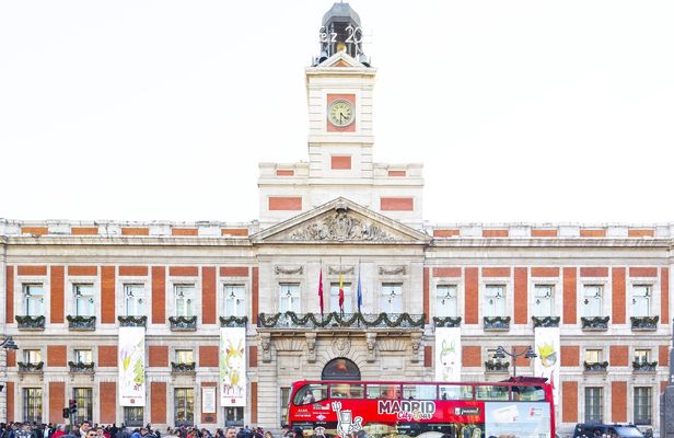 Panoramic Double-Decker Bus Tour Around Madrid with Audioguide