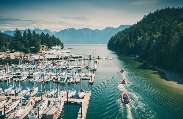 Bowen explorer boat tour of Howe Sound with shuttle transfer