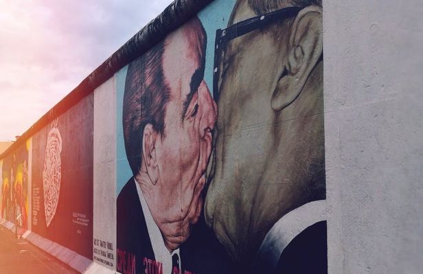 East Berlin's street art private walking tour