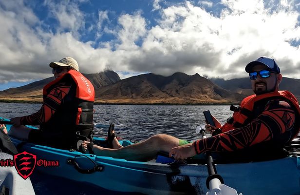 Ocean kayak and reef snorkeling tour in Olowalu