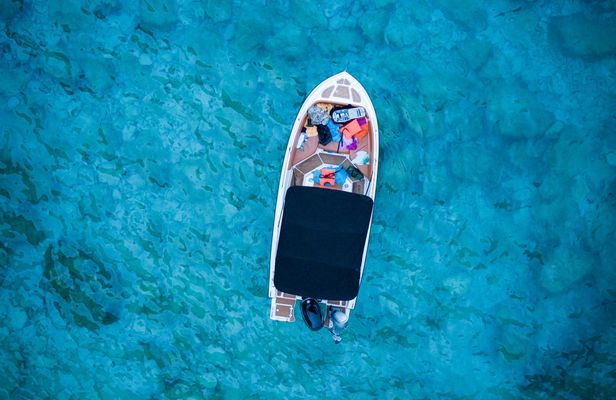 Private Cruise to Shipwreck Beach and Blue Caves
