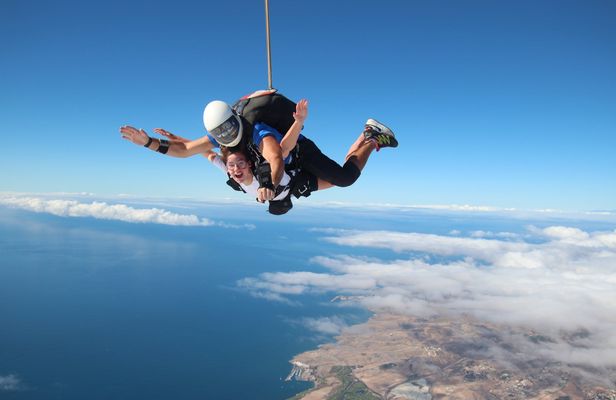 Tandem skydive experience in Gran Canaria