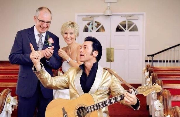 'Viva Las Vegas' Elvis wedding package