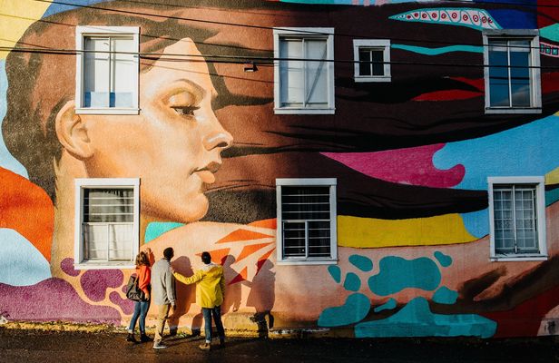 Vancouver street art and craft beer tour
