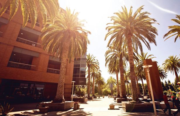 Silicon Valley self-driving audio tour for technology lovers