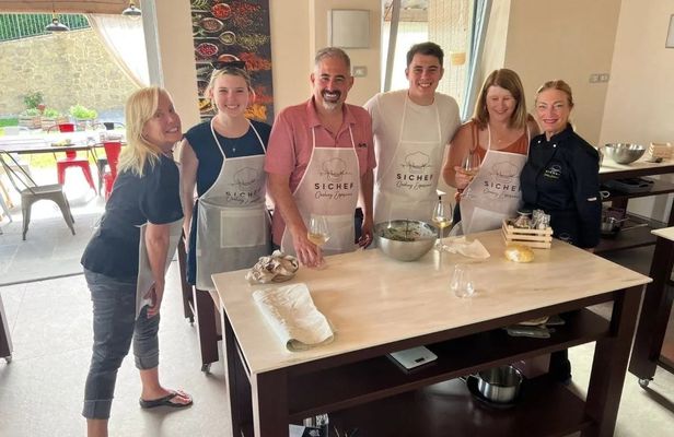 Tuscan cooking class with lunch