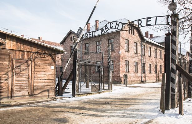 Auschwitz Birkenau guided tour plus fast-track entrance ticket