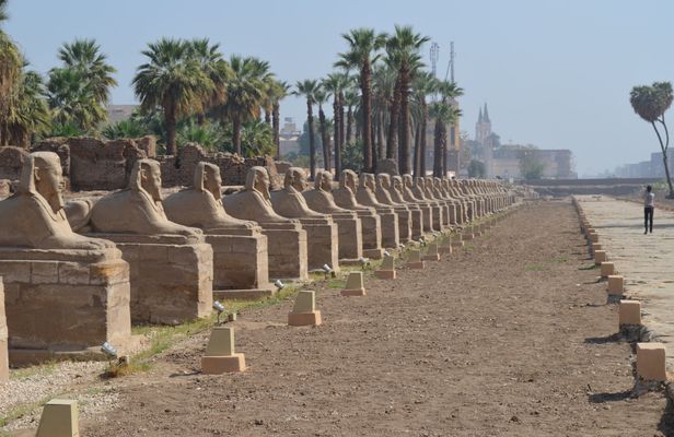 Overnight tour to Luxor highlights with hot air balloon experience from Hurghada