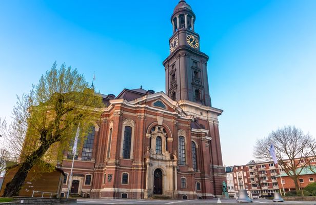 The most beautiful churches in Hamburg private walking tour