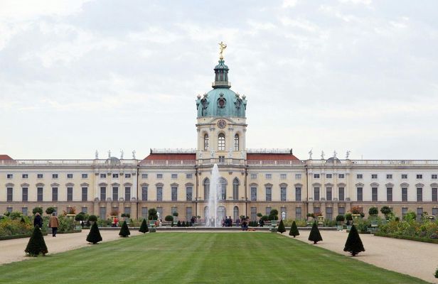 Self-guided audio tour of Charlottenburg palace and gardens