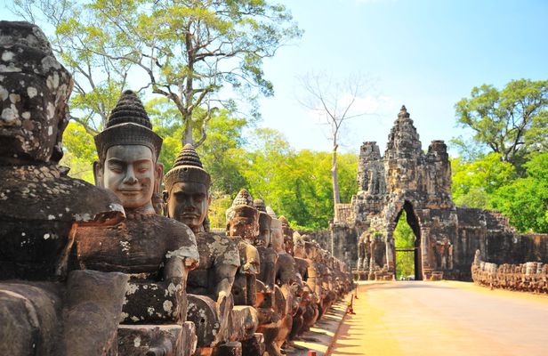 Private three-day discovery of Cambodian temples at sunrise