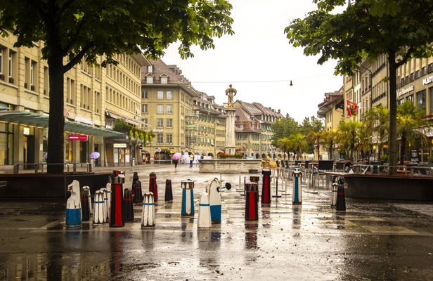 Bern tour with a local to discover the city's art and culture
