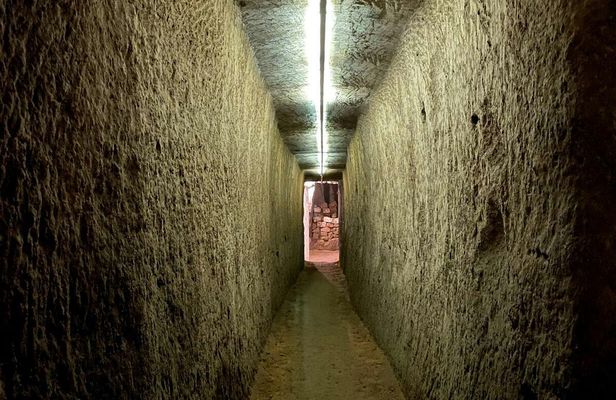 Guided walking tour of Naples city and Naples underground