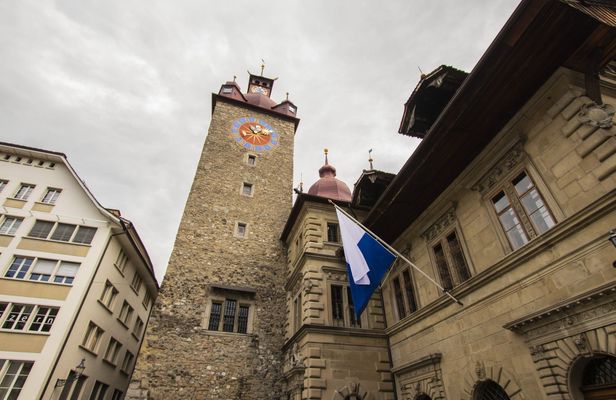 Exclusive Private Guided Tour of Lucerne's Architecture with a Local