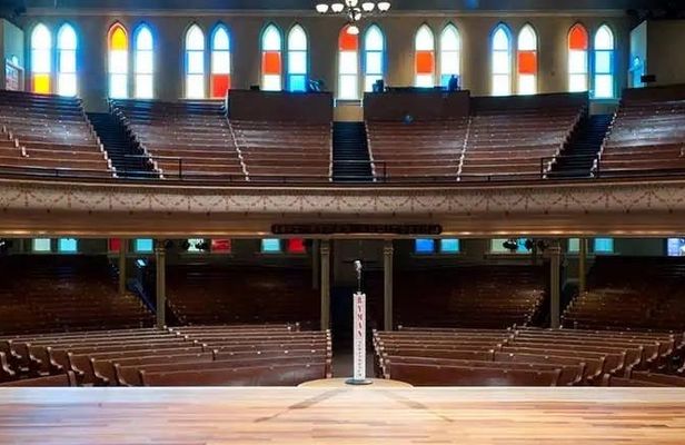 Self-guided tour through Nashville Ryman Auditorium