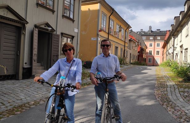 Discover the best of Stockholm with a 2-hour e-bike tour