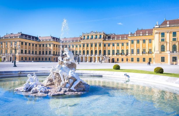 Schönbrunn Palace imperial self-guided audio tour
